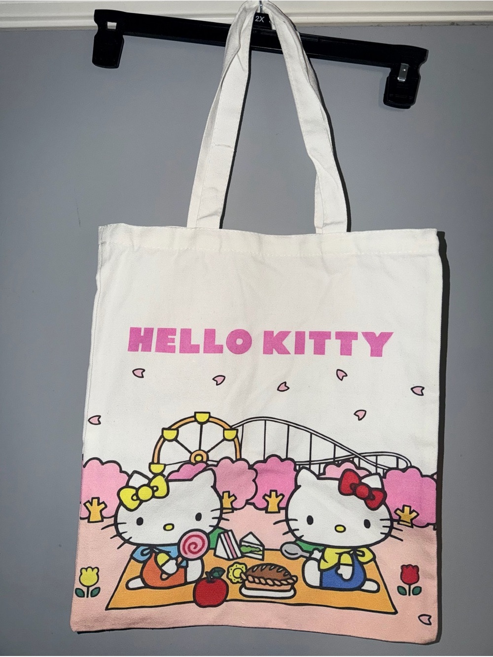 ❤️NWOT Hello Kitty White Canvas Tote